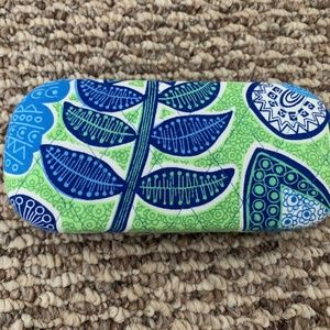 Vera Bradley Doodle Daisy Eye Glass Case